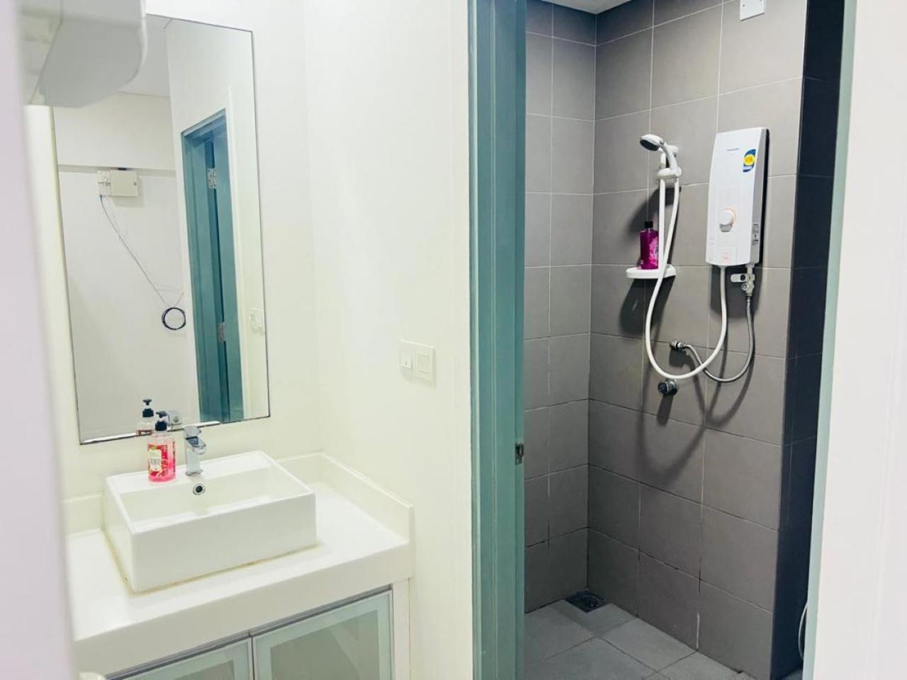 Mercu Summer Suites Kuala Lumpur Bukit Bintang By Classy Экстерьер фото
